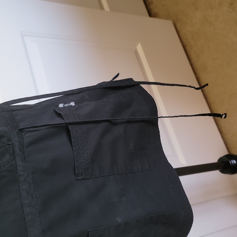 Black Koi Scrub Top - Picture 6 of 8